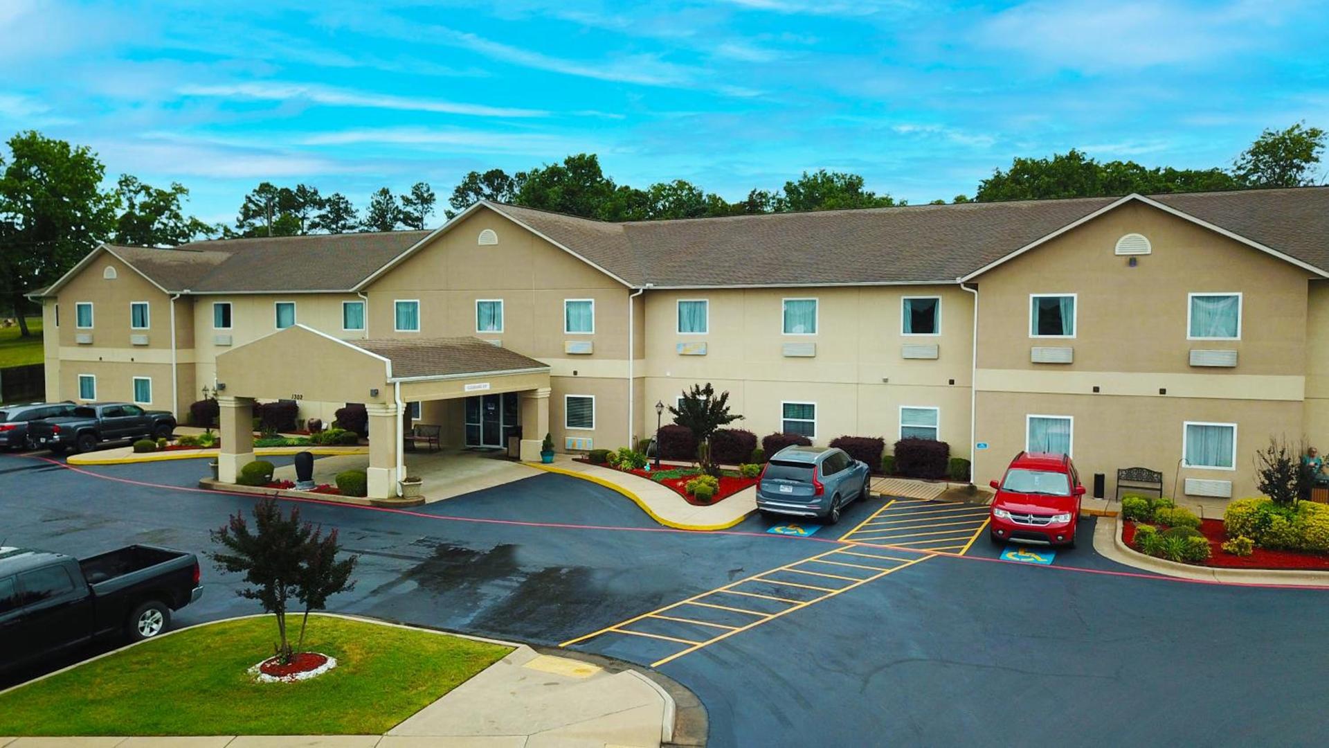 Days Inn & Suites by Wyndham Cabot photo 27