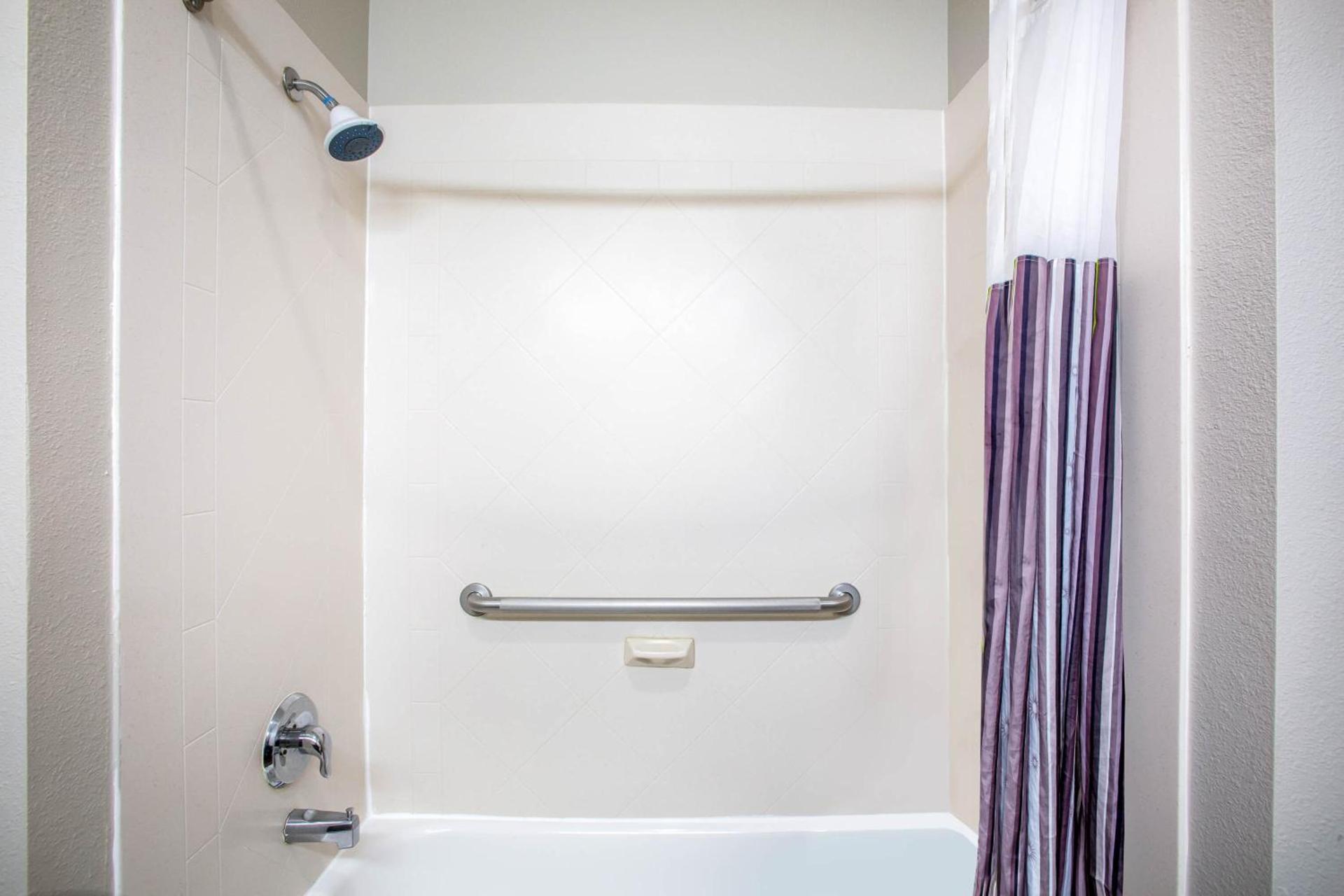 La Quinta by Wyndham Columbus TX photo 42