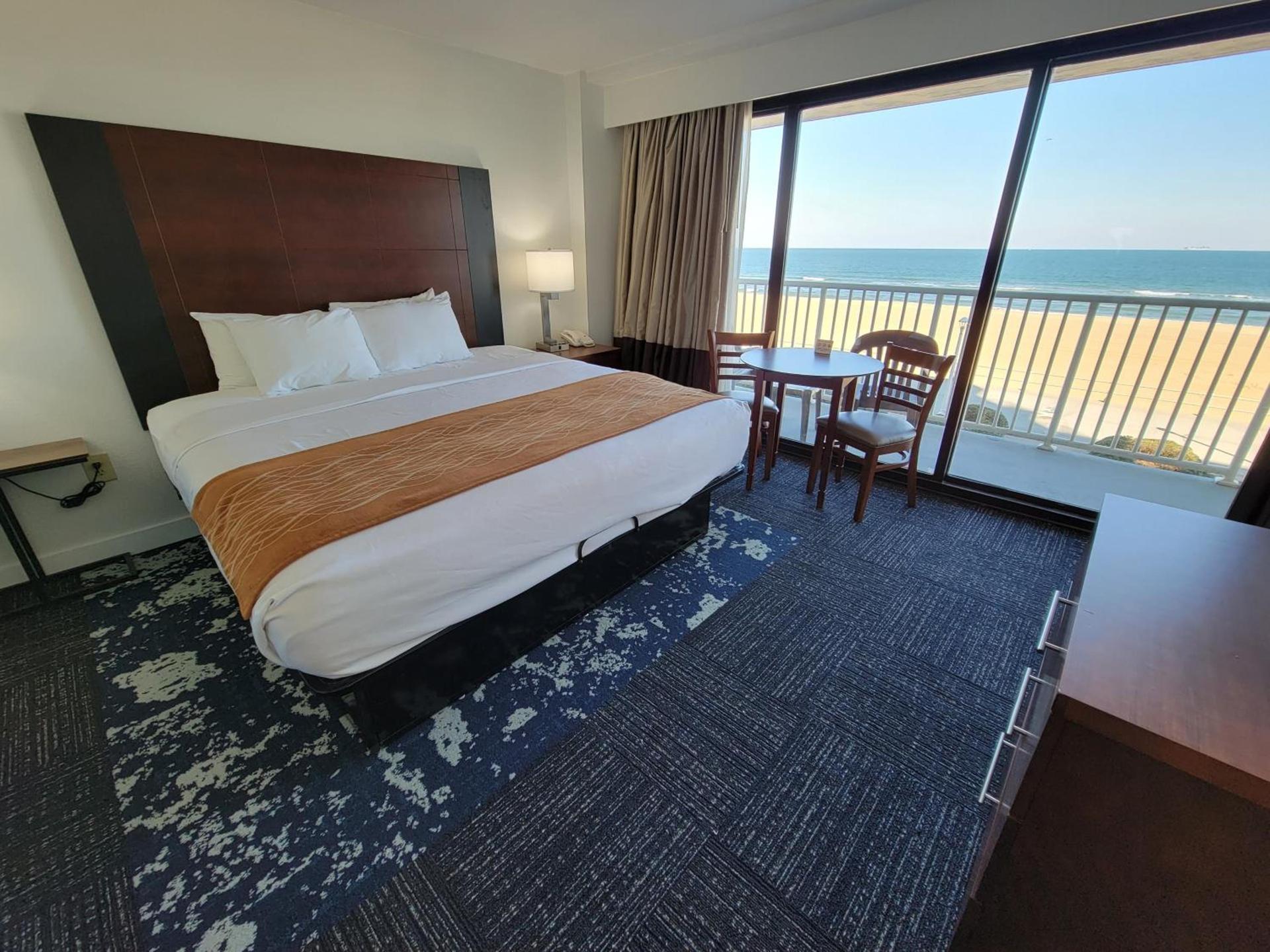 Coastal Hotel & Suites Virginia Beach - Oceanfront photo 9