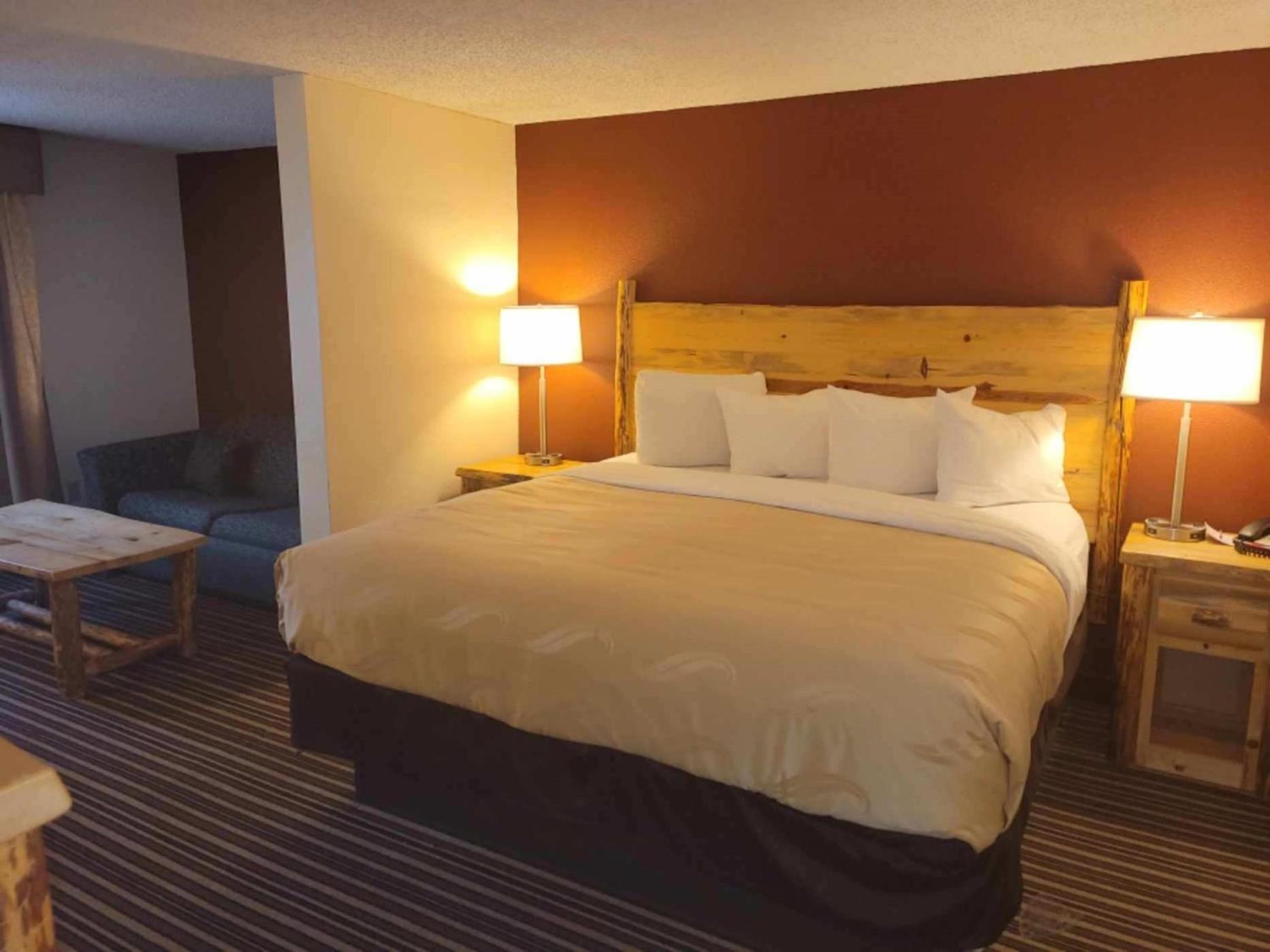 Studio 6 Suites Butte MT I-90 I-15 photo 24