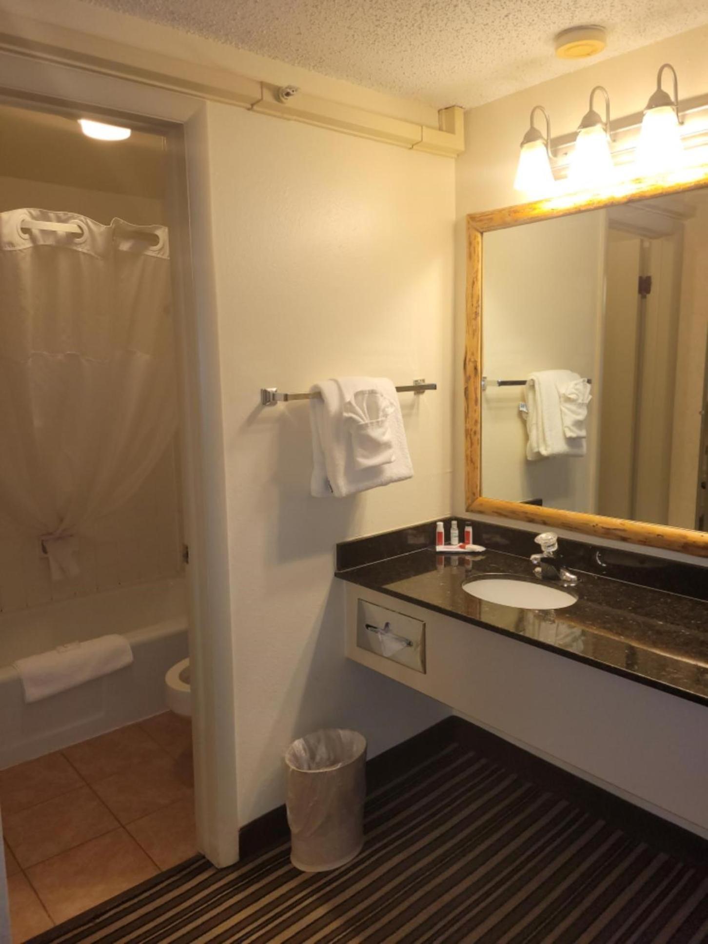 Studio 6 Suites Butte MT I-90 I-15 photo 30