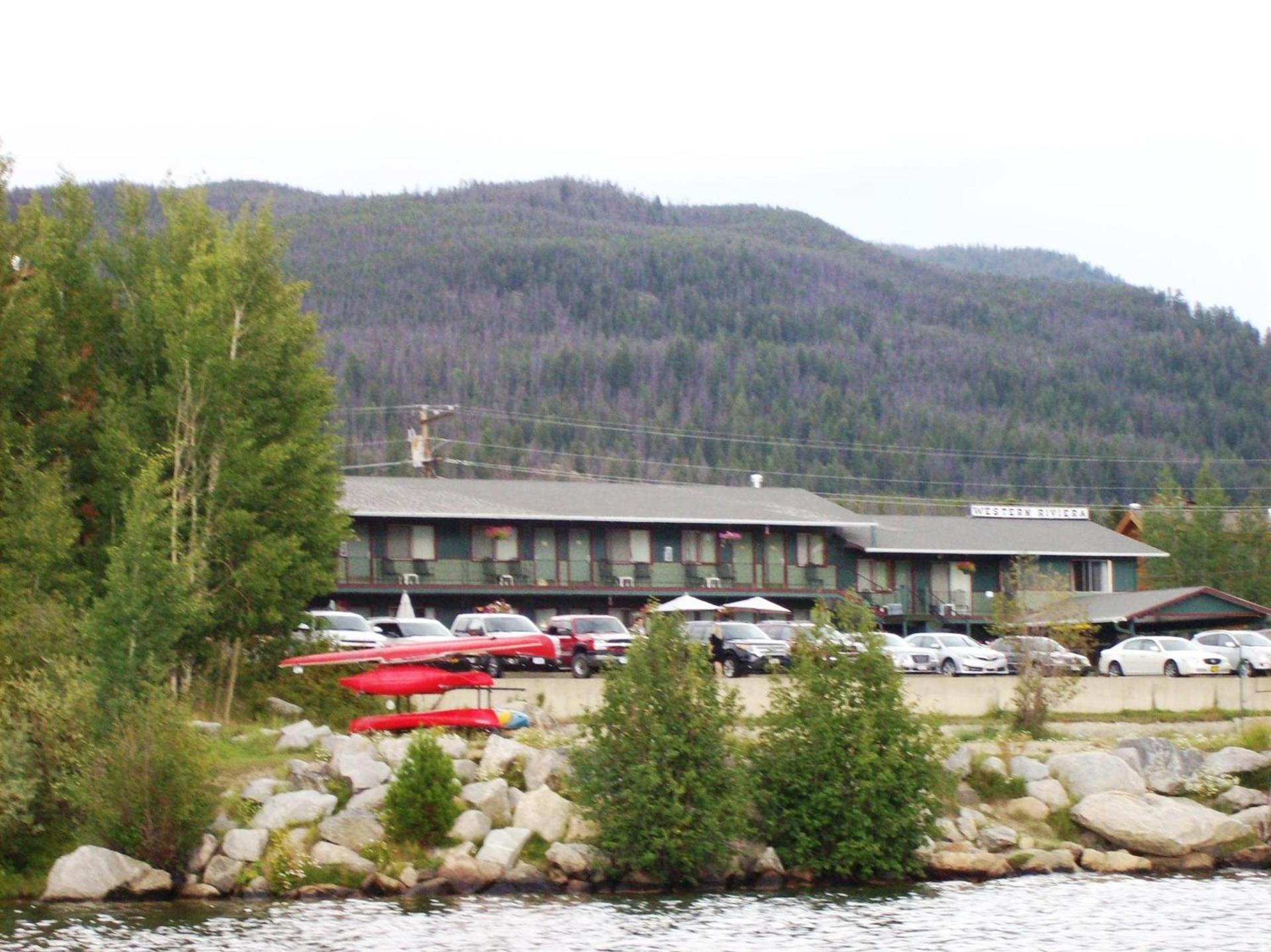 Western Riviera Lakeside Lodging photo 4