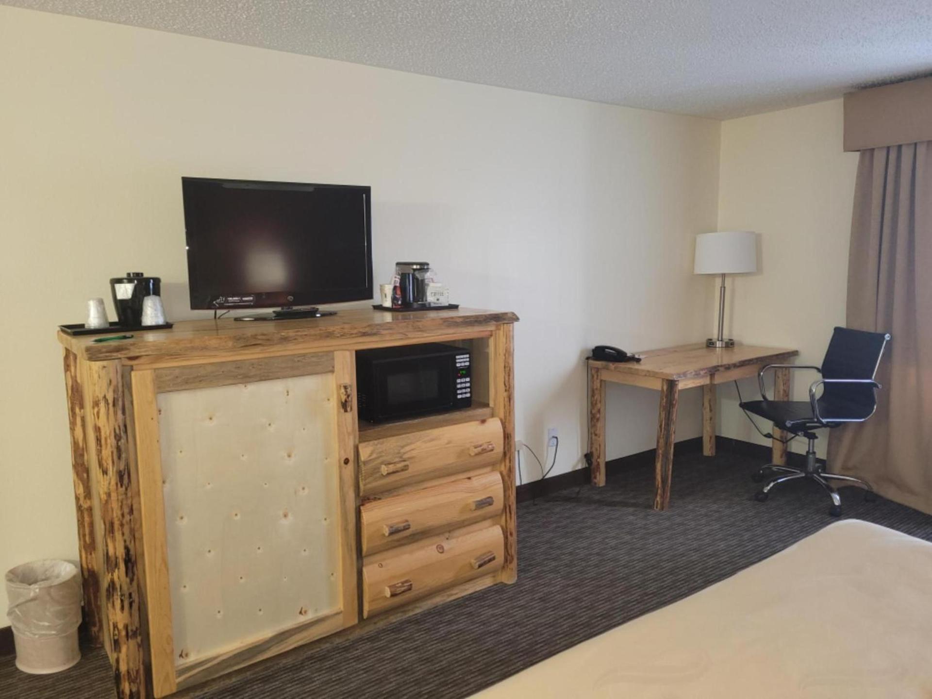 Studio 6 Suites Butte MT I-90 I-15 photo 3