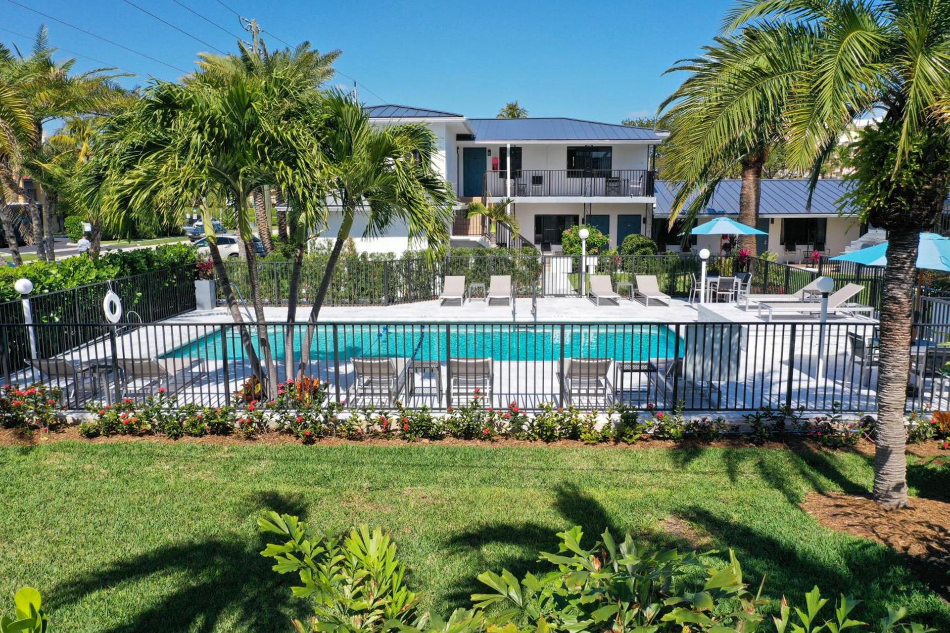 Tropic Isle Beach Resort photo 4