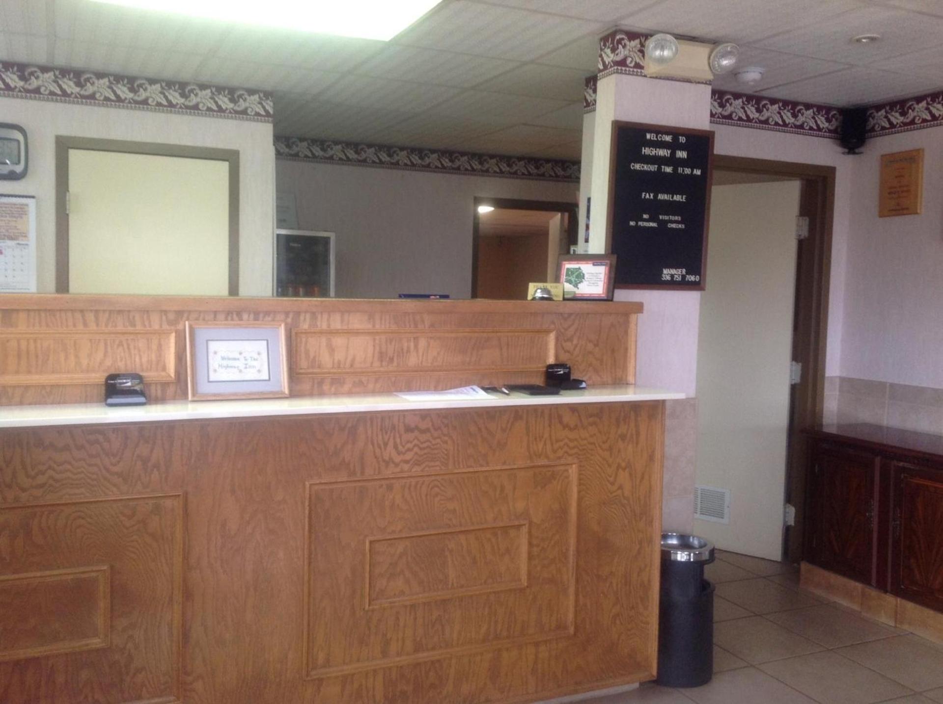 HighWay Inn photo 8