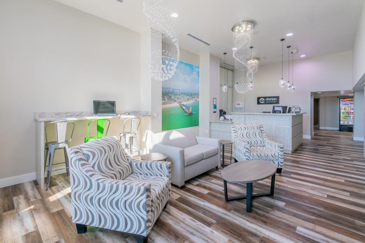 Clarion Pointe Galveston Seawall photo 40