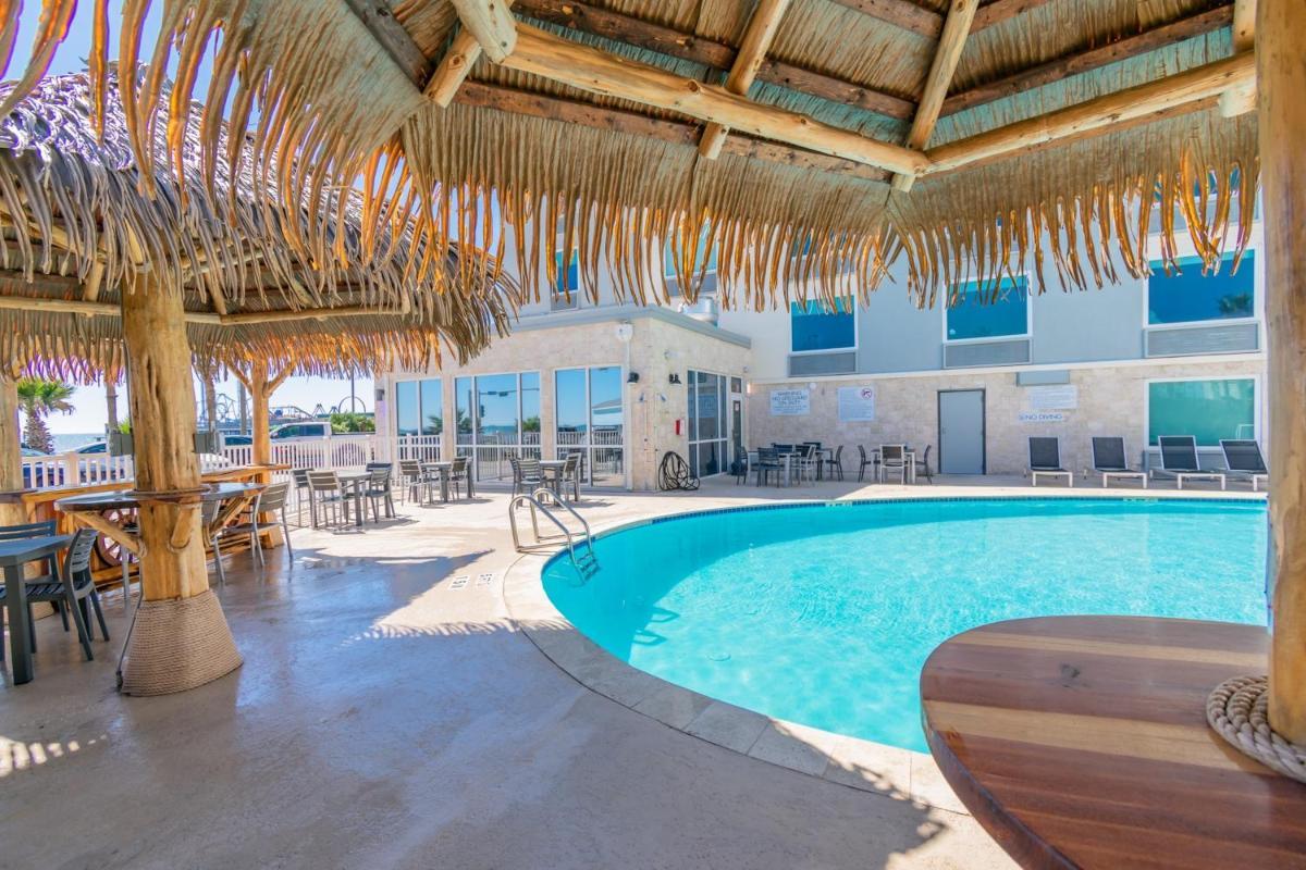 Clarion Pointe Galveston Seawall photo 62