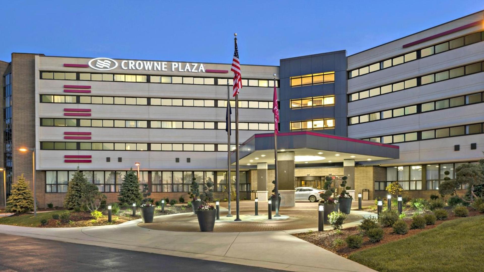 Crowne Plaza Lansing by IHG photo 18