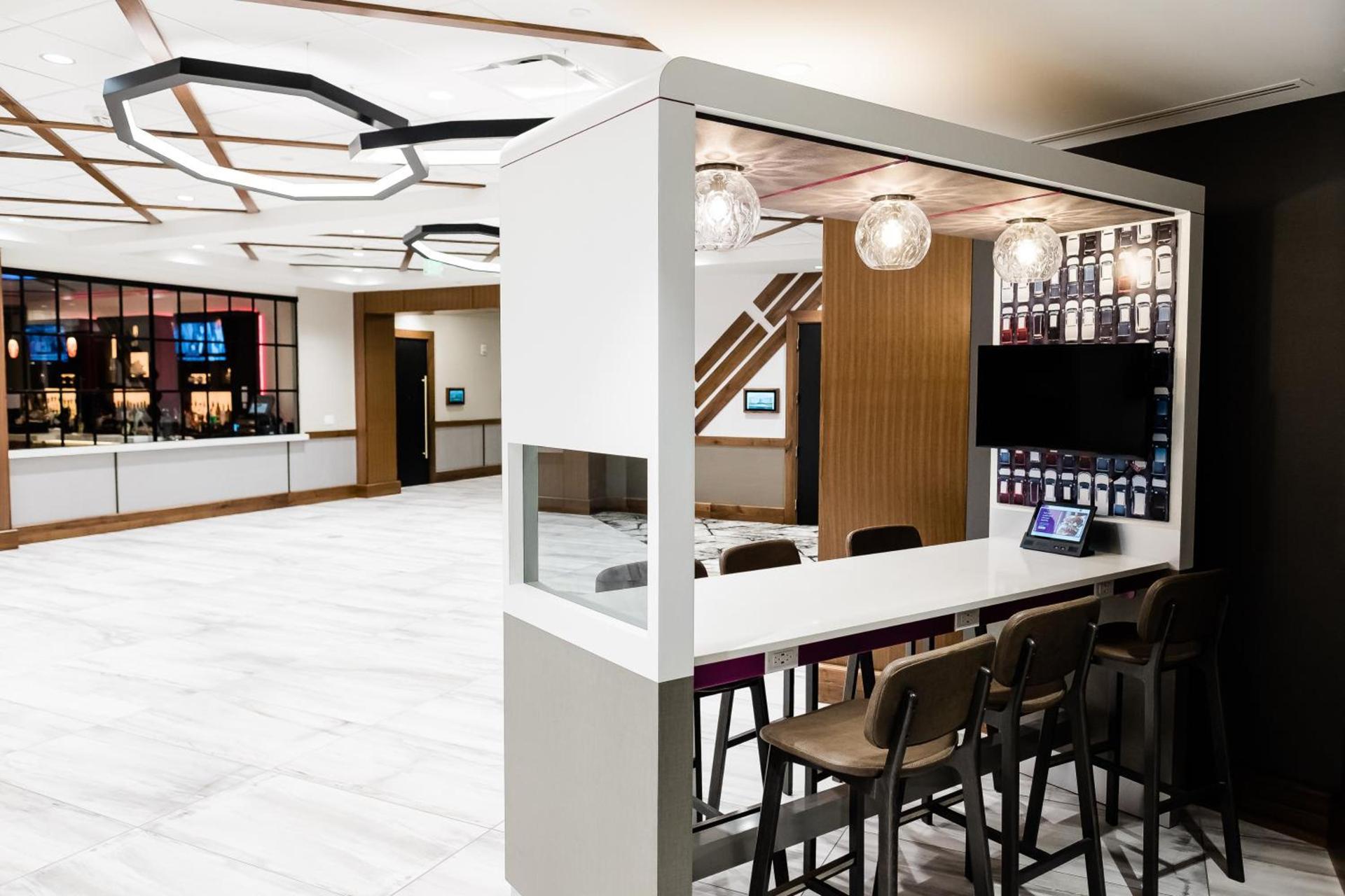 Crowne Plaza Lansing by IHG photo 33