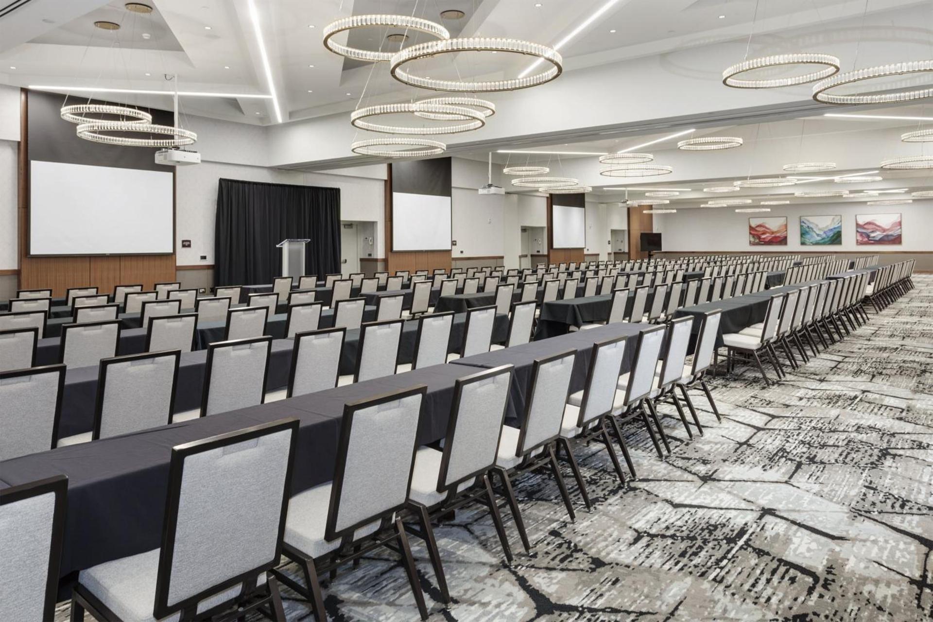 Crowne Plaza Lansing by IHG photo 24
