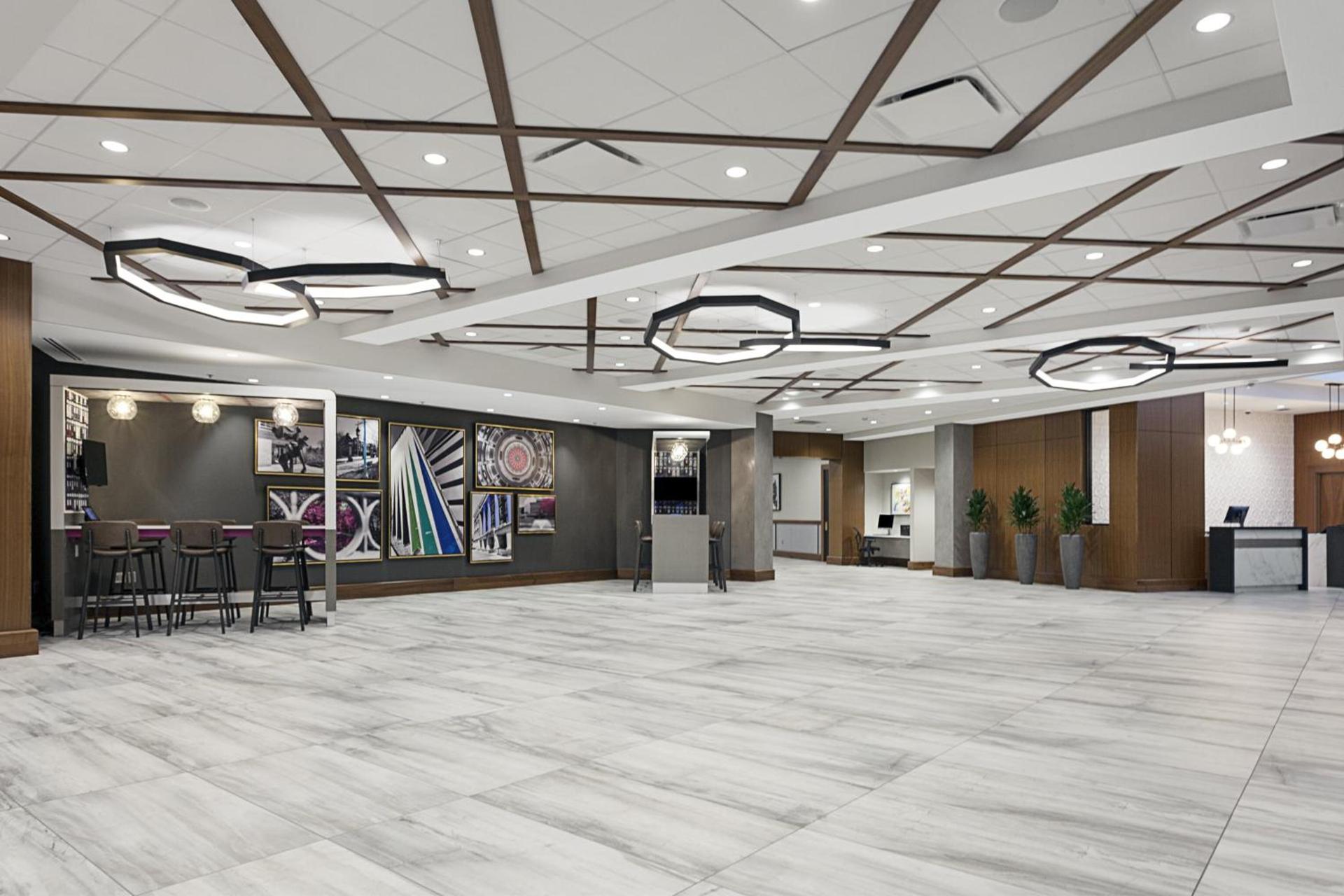 Crowne Plaza Lansing by IHG photo 3