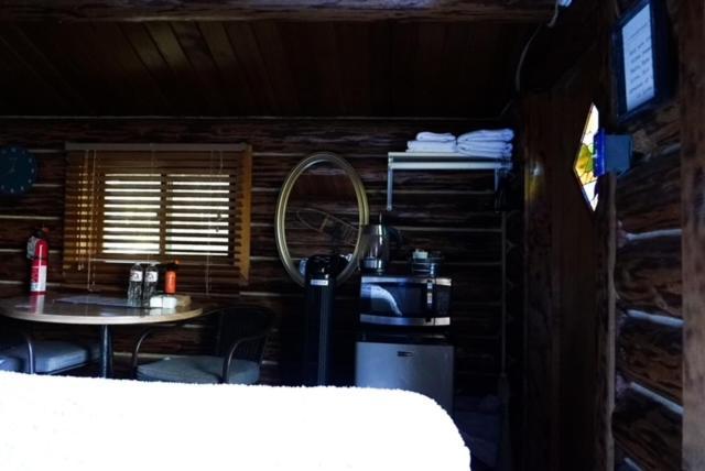 Hope Alaska's Bear Creek Lodge photo 13