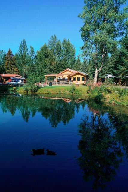 Hope Alaska's Bear Creek Lodge photo 16