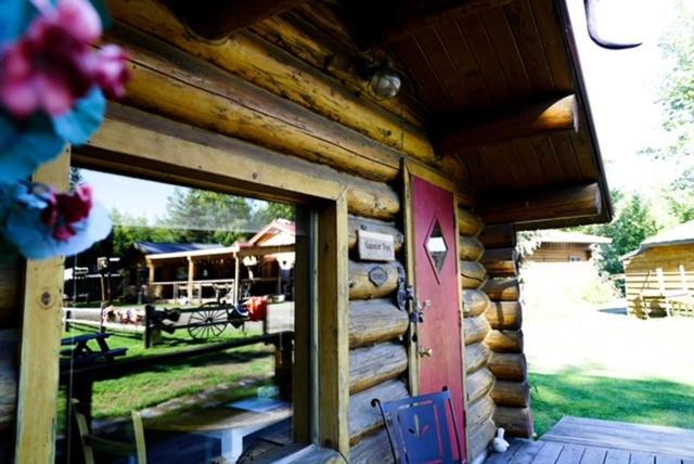 Hope Alaska's Bear Creek Lodge photo 33