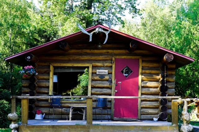 Hope Alaska's Bear Creek Lodge photo 32