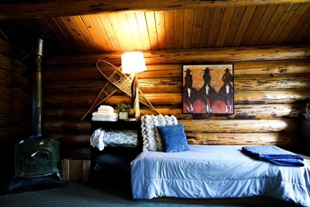 Hope Alaska's Bear Creek Lodge photo 41