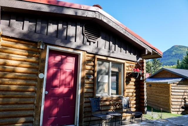 Hope Alaska's Bear Creek Lodge photo 43