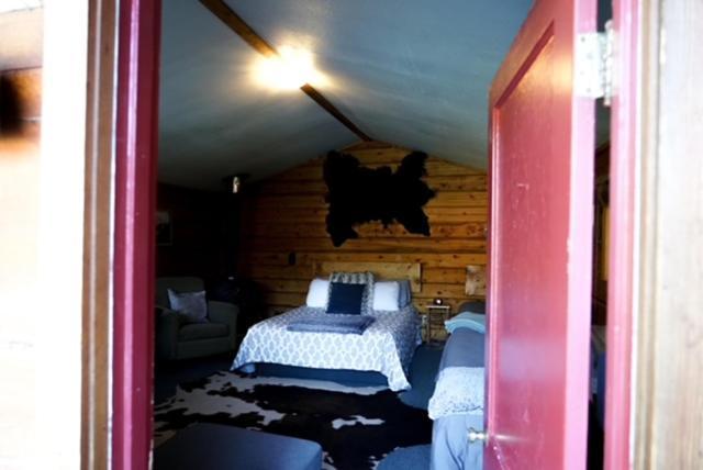 Hope Alaska's Bear Creek Lodge photo 97