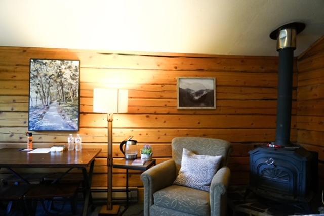 Hope Alaska's Bear Creek Lodge photo 93