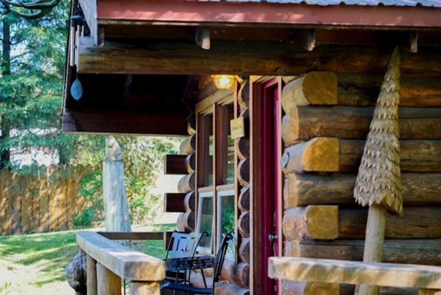 Hope Alaska's Bear Creek Lodge photo 73