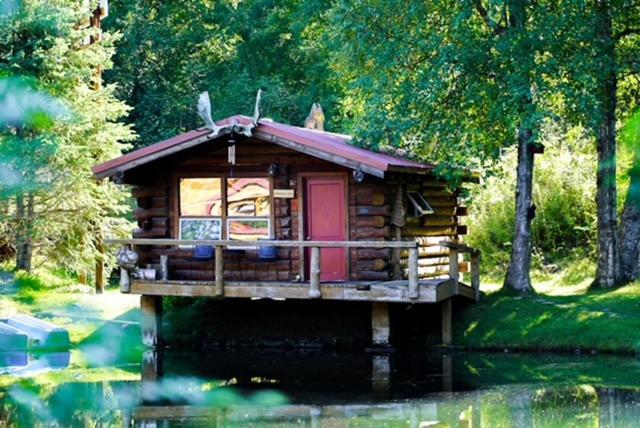 Hope Alaska's Bear Creek Lodge photo 79
