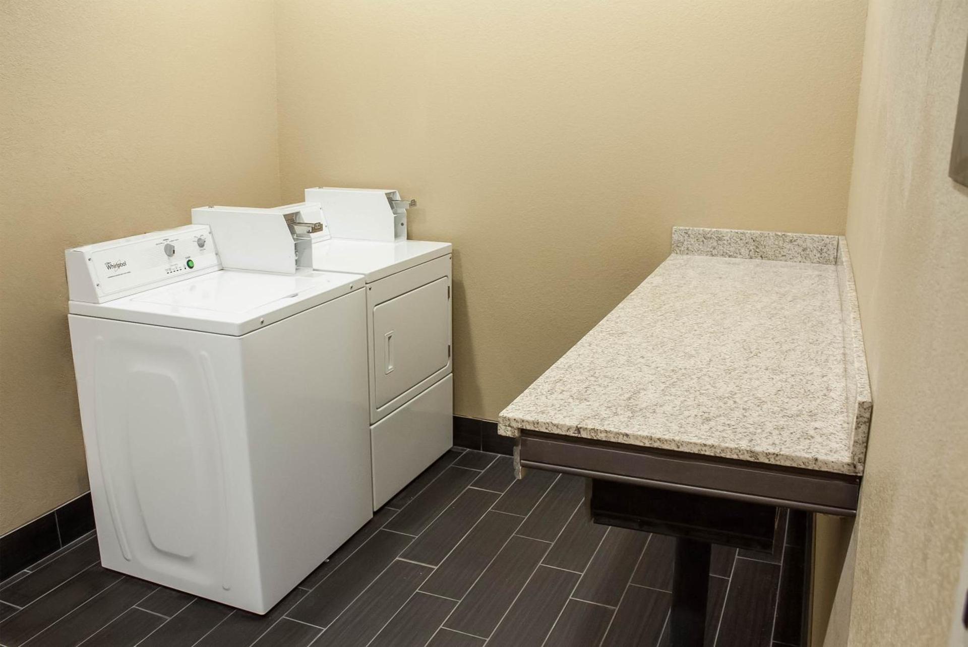 Comfort Inn & Suites Artesia photo 62