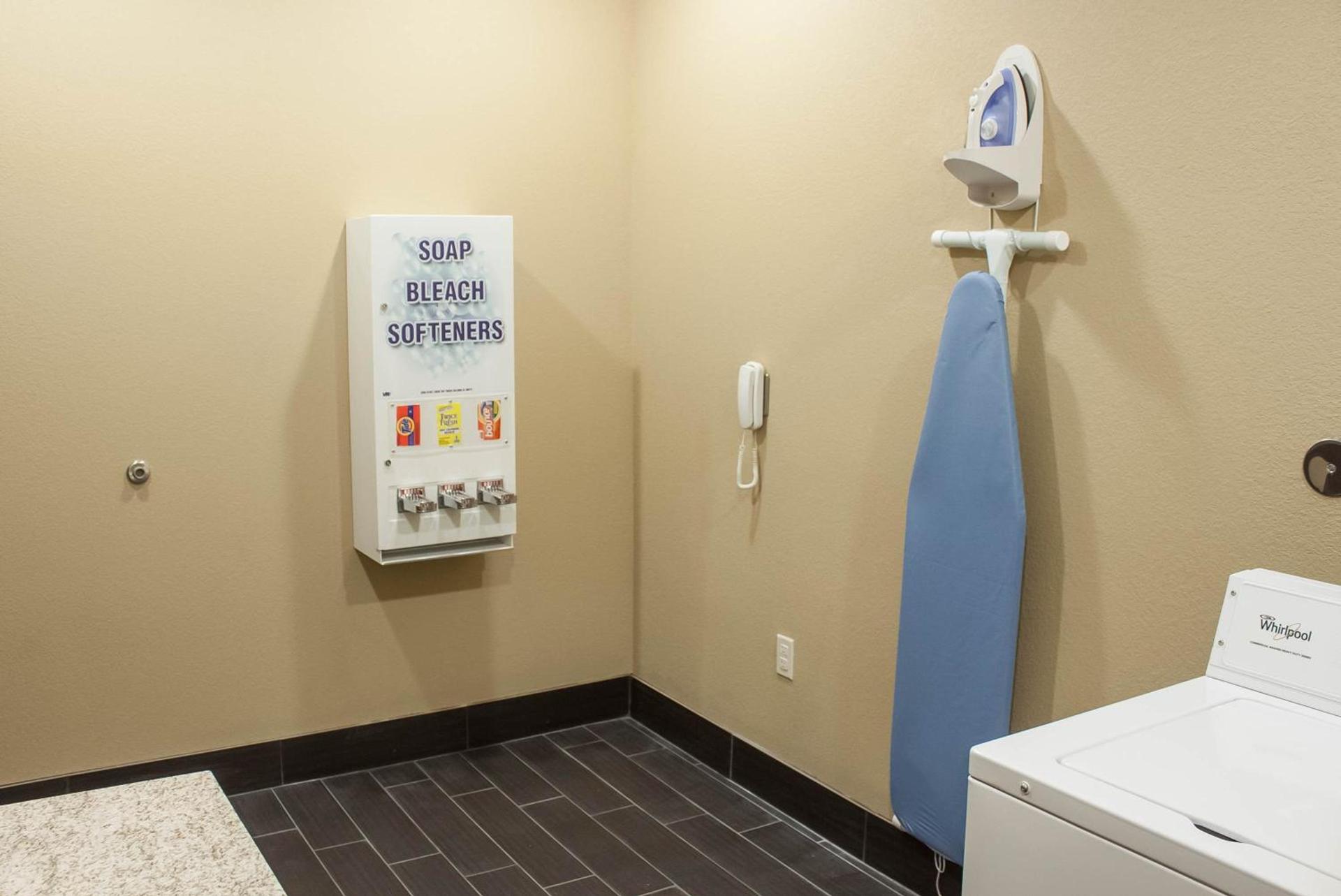 Comfort Inn & Suites Artesia photo 61