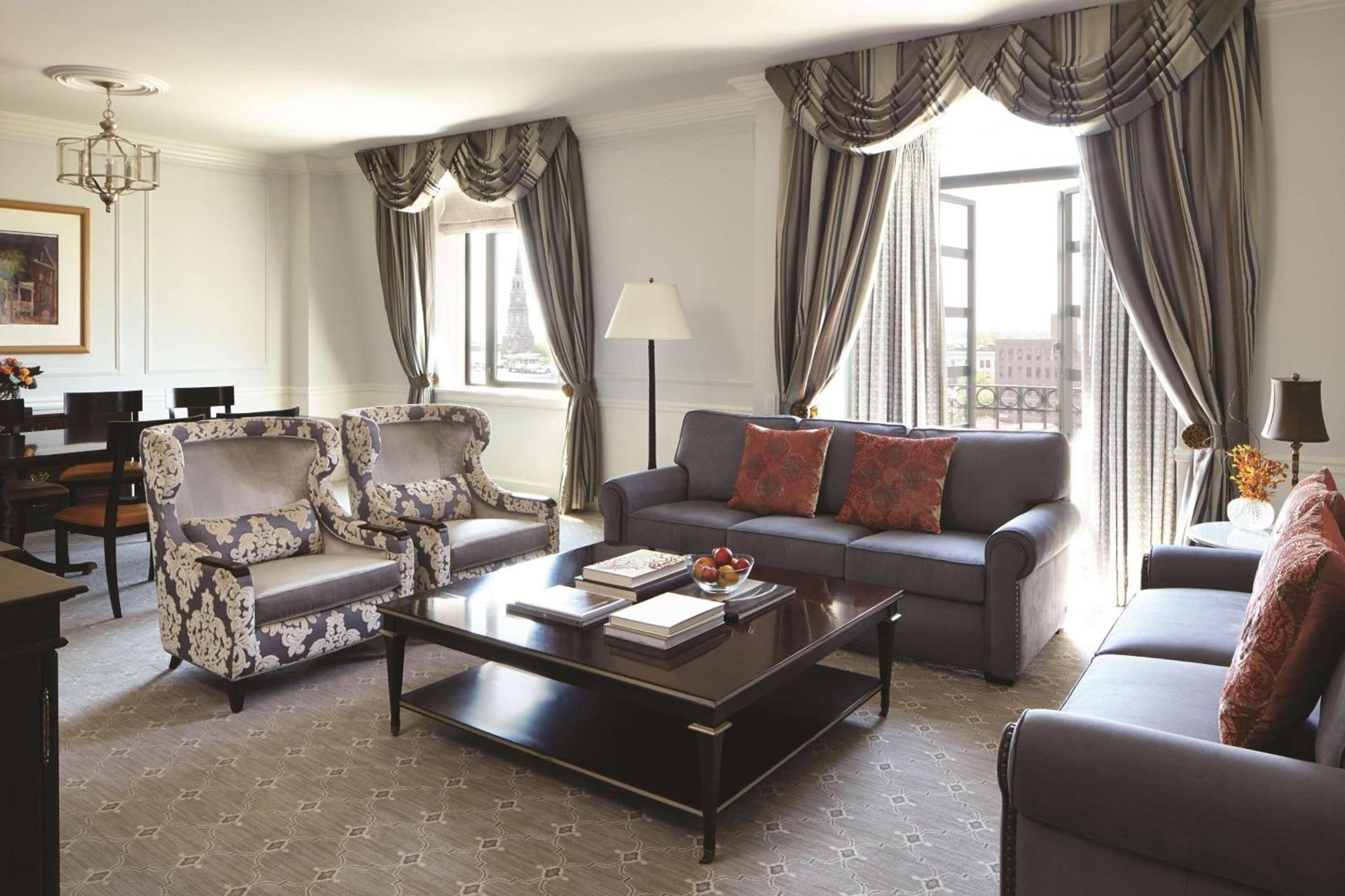 The Charleston Place photo 30