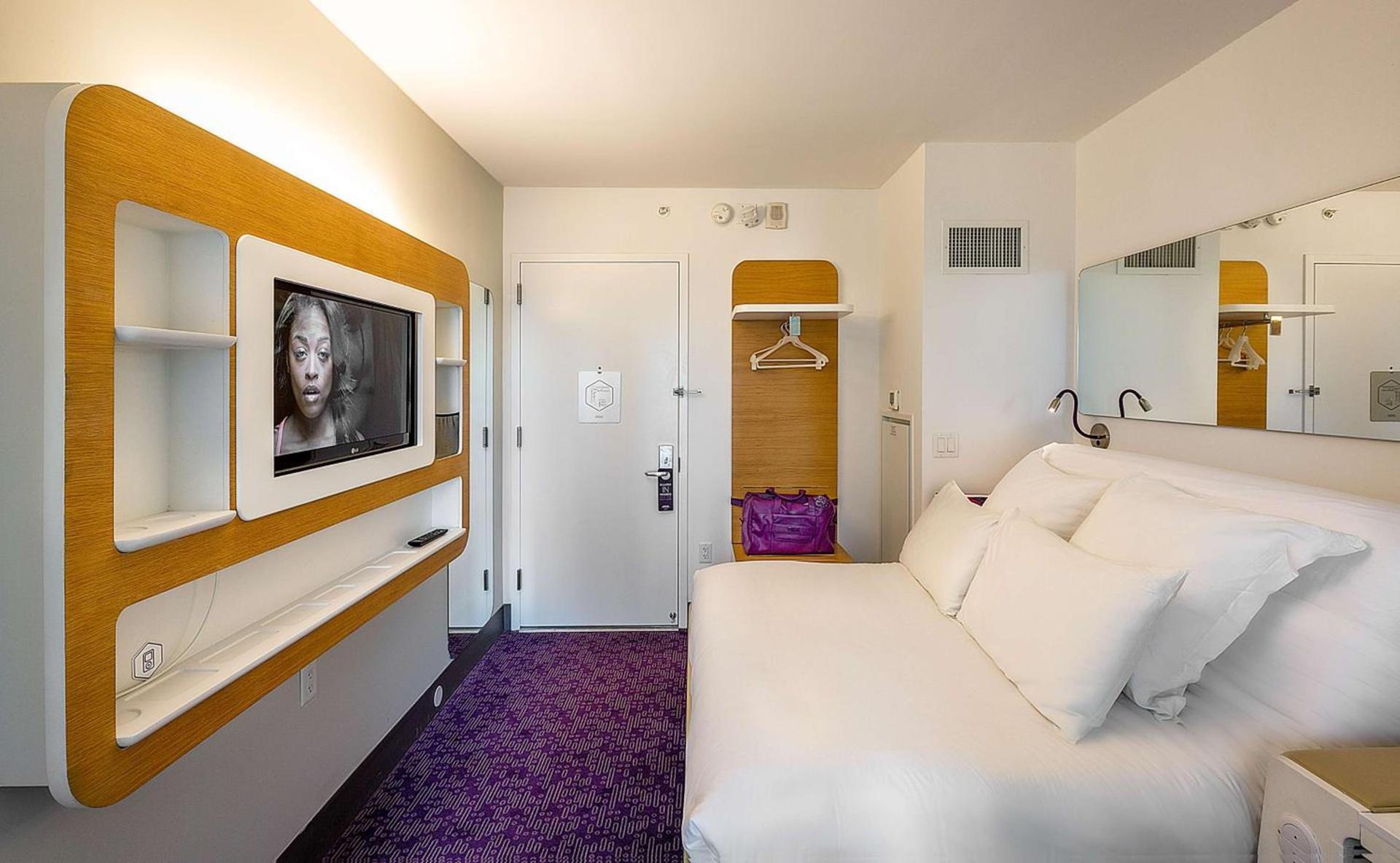 YOTEL New York Times Square photo 15