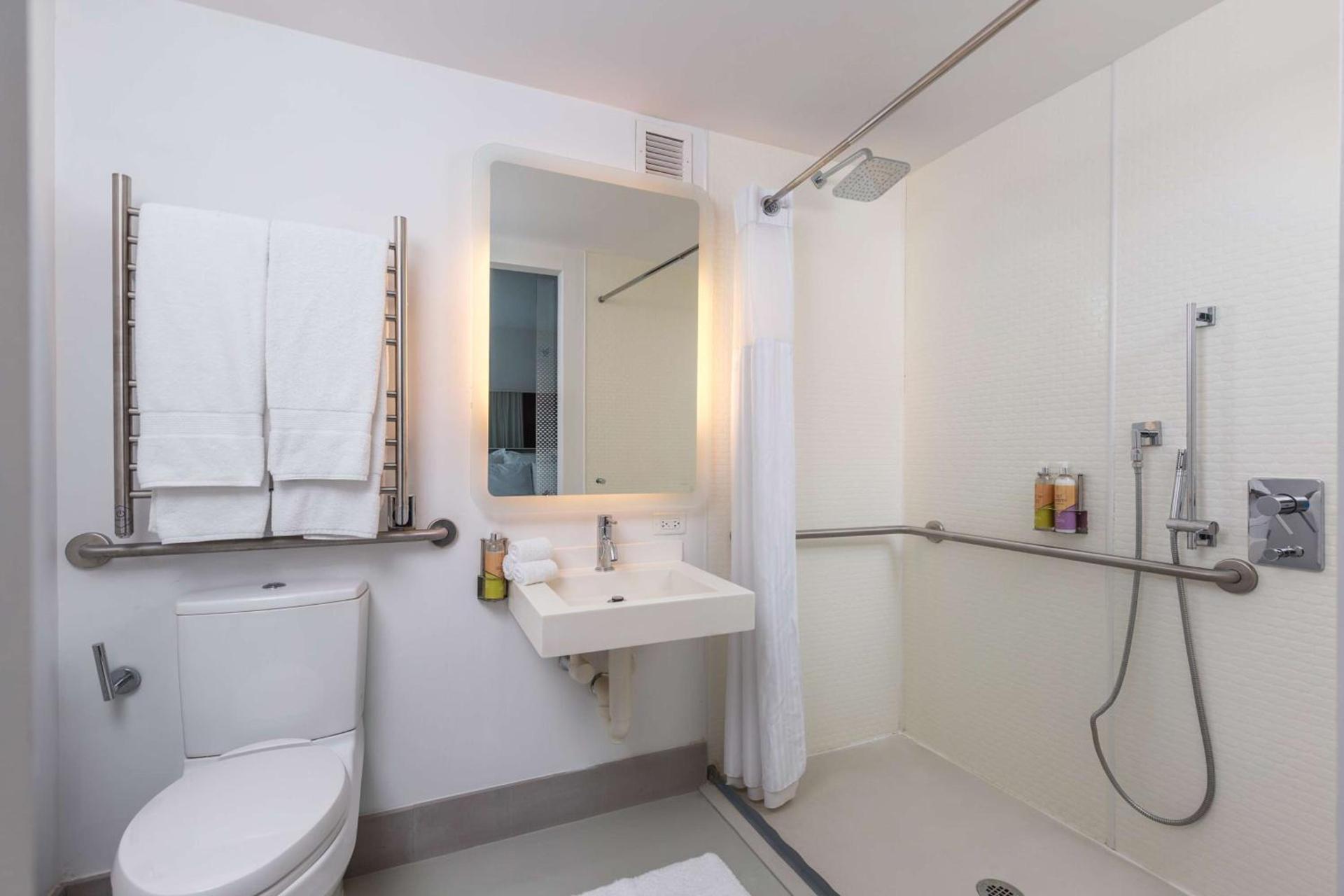 YOTEL New York Times Square photo 29