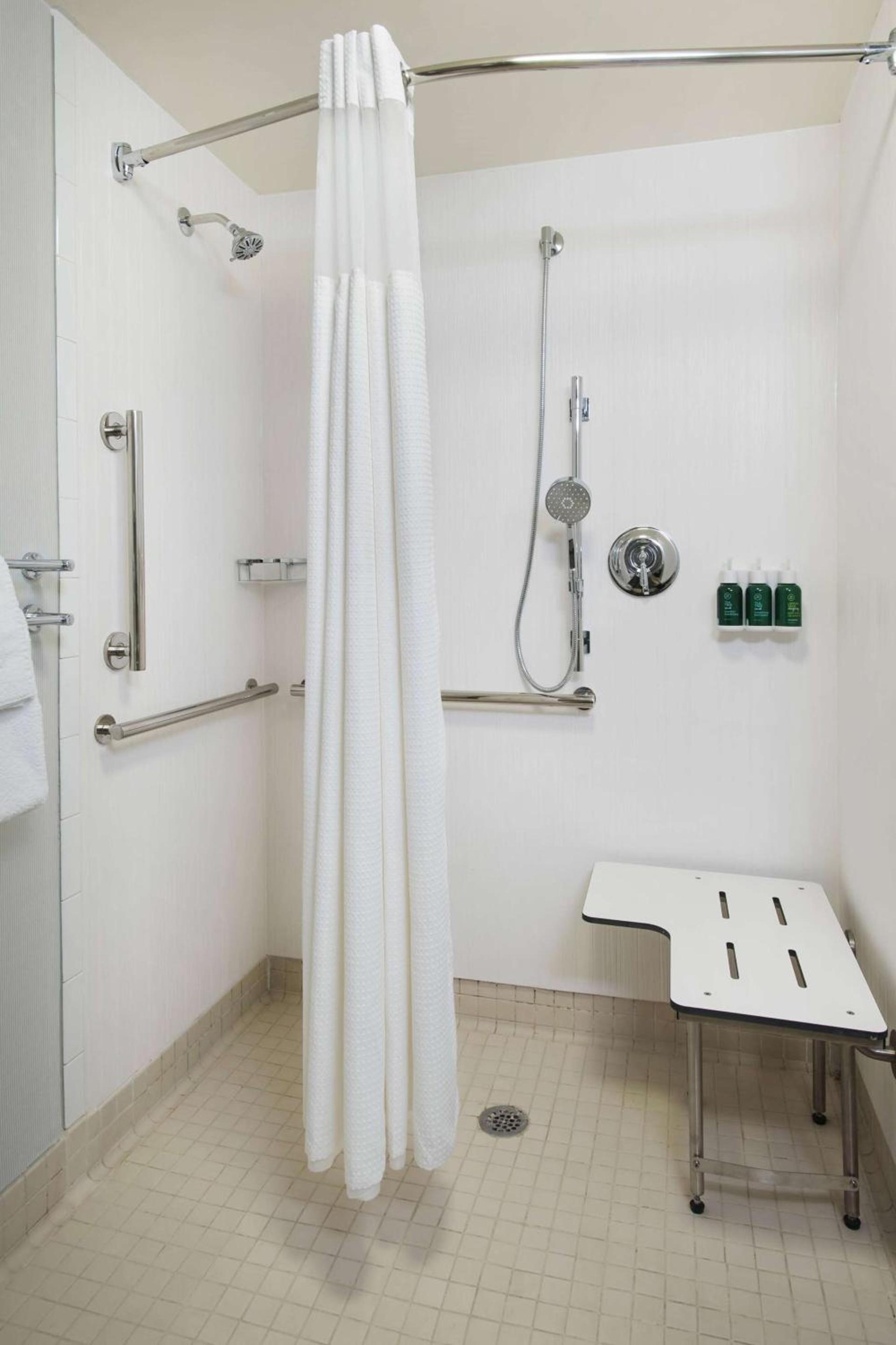 Sonesta ES Suites Dallas Medical Market Center photo 15
