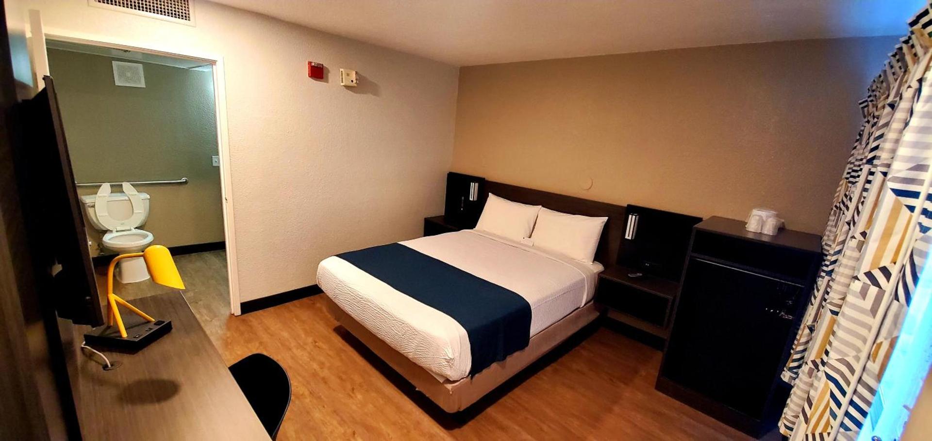 Motel 6-Palmdale, CA photo 38