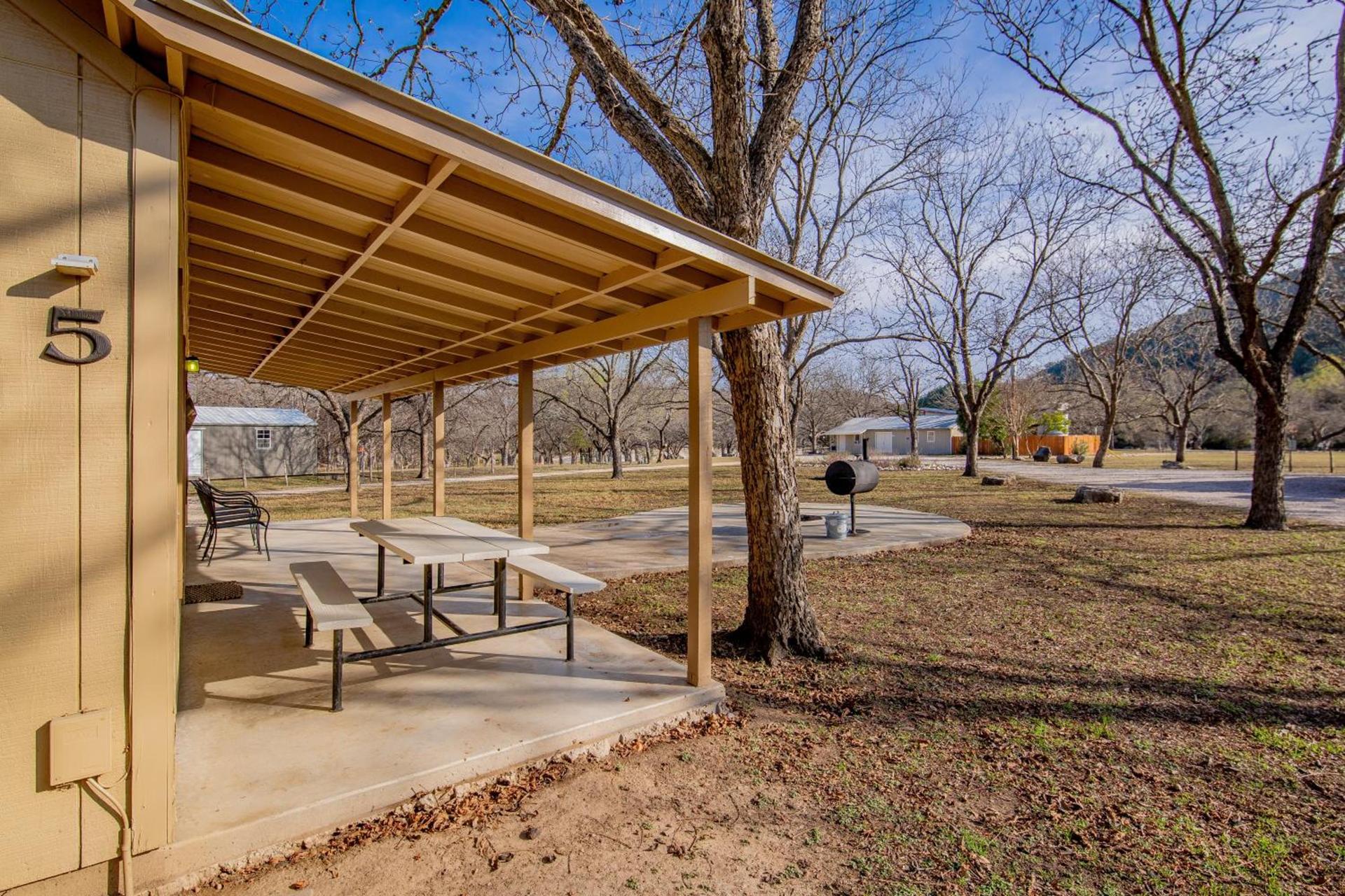 Seven Bluff Cabins photo 49