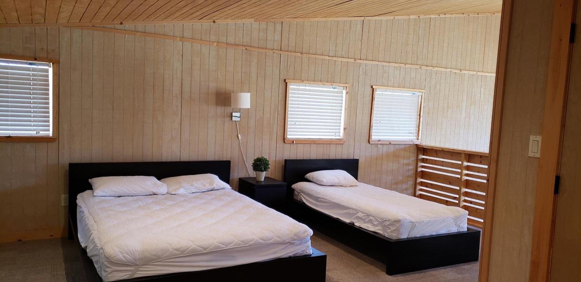 Seven Bluff Cabins photo 33