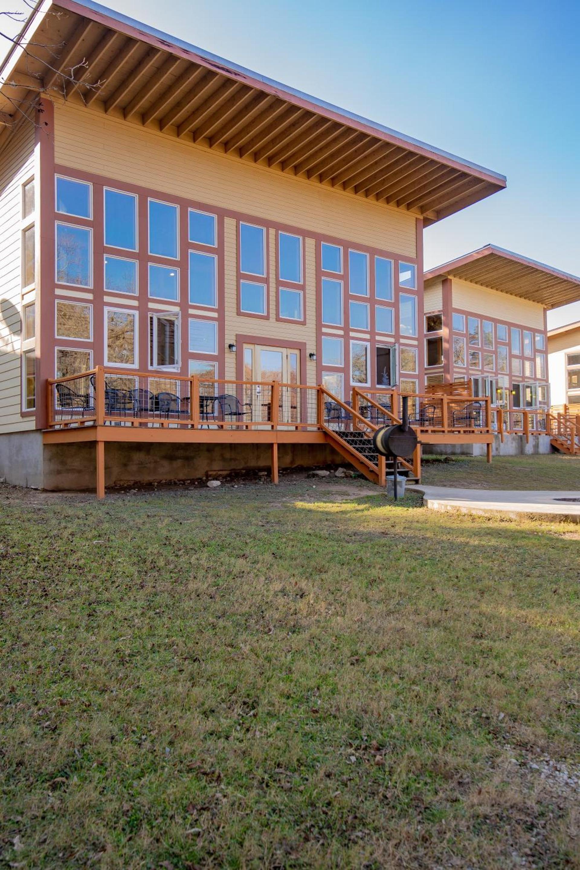 Seven Bluff Cabins photo 1