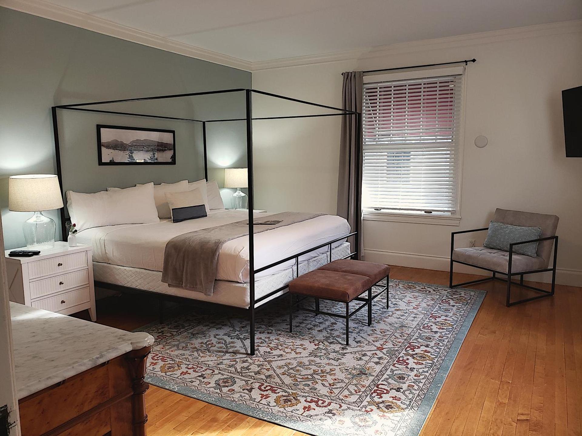 Hearthside Inn photo 32