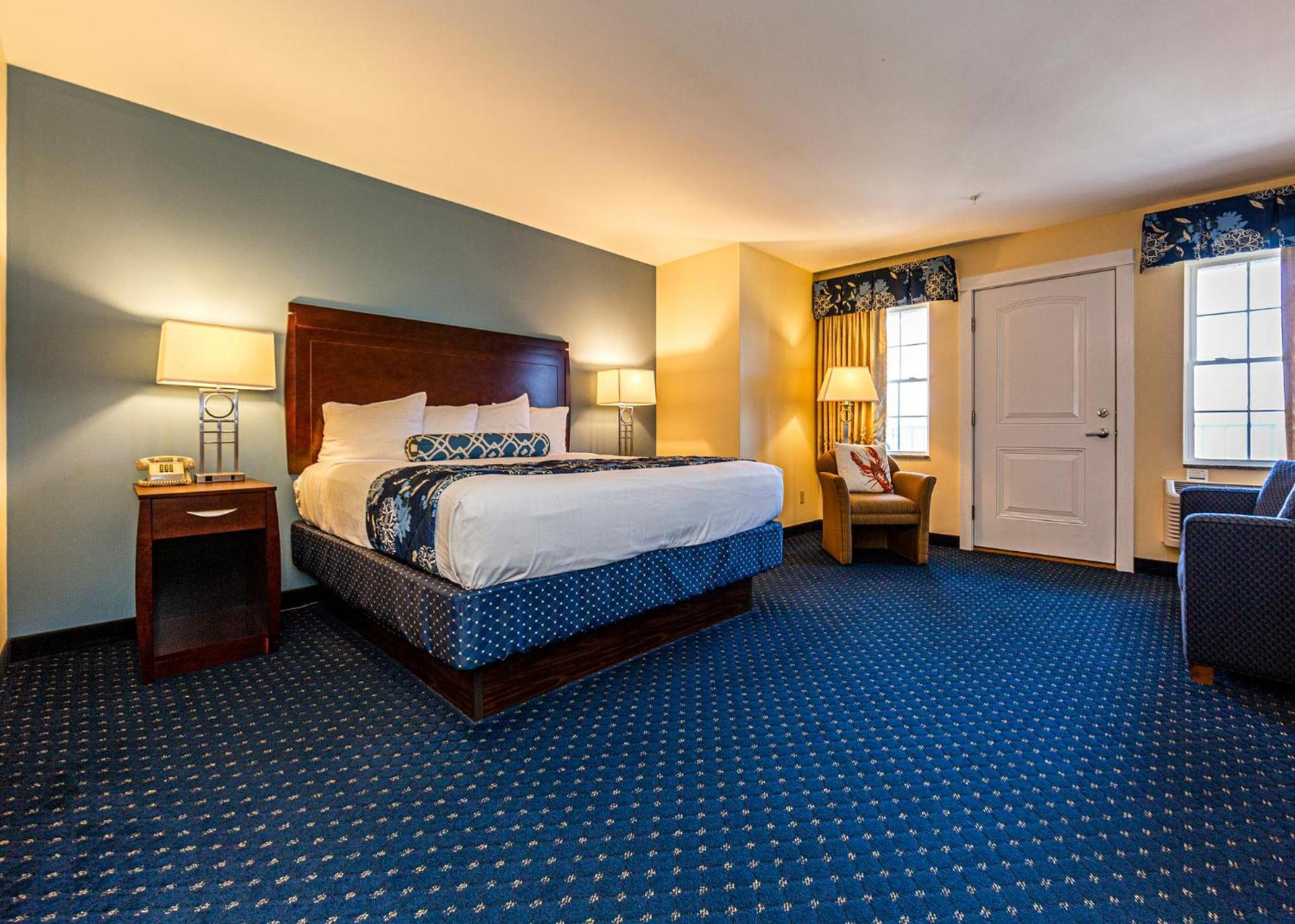 Bar Harbor Manor photo 13