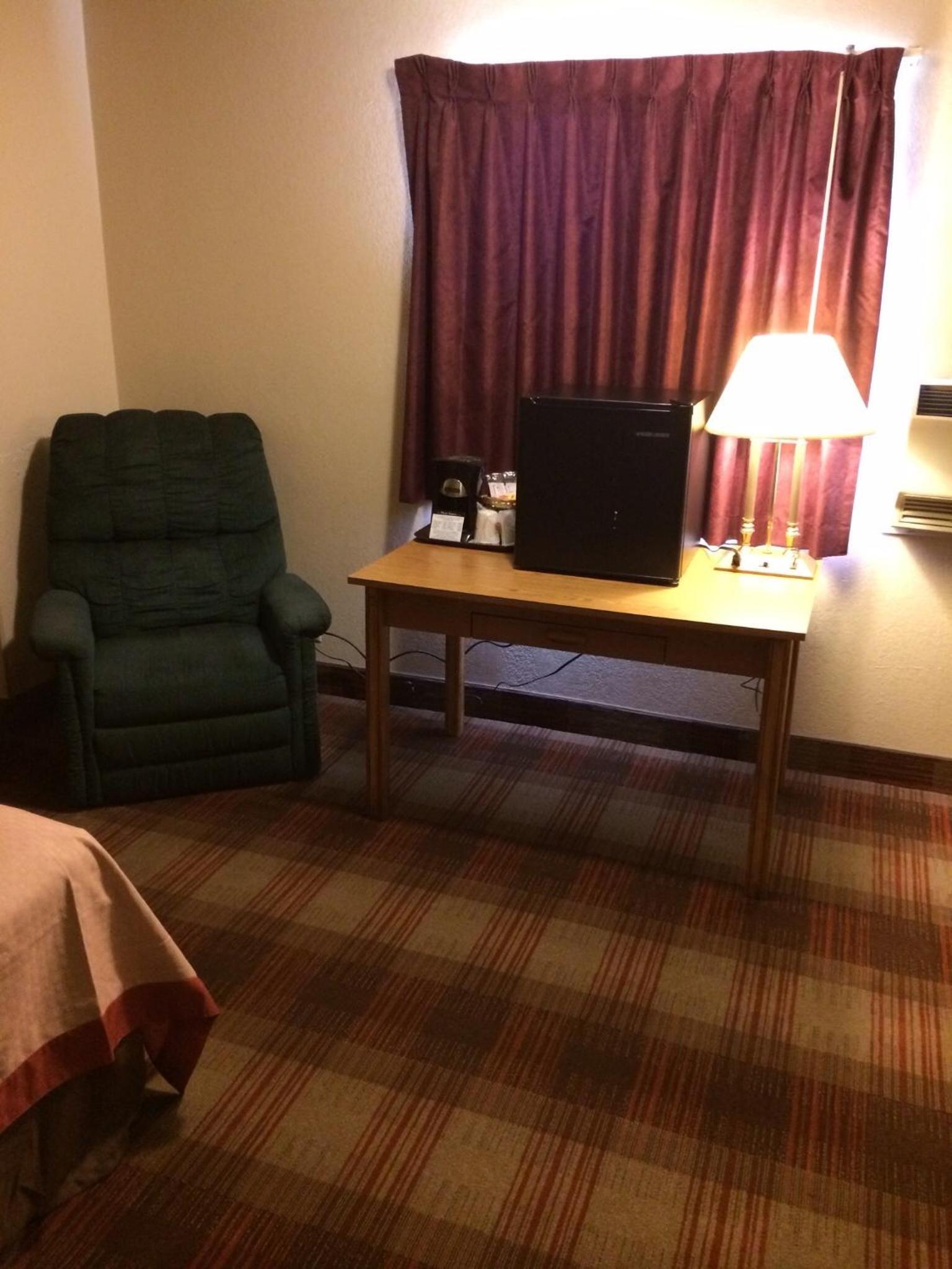Super 8 by Wyndham Idaho Falls photo 18