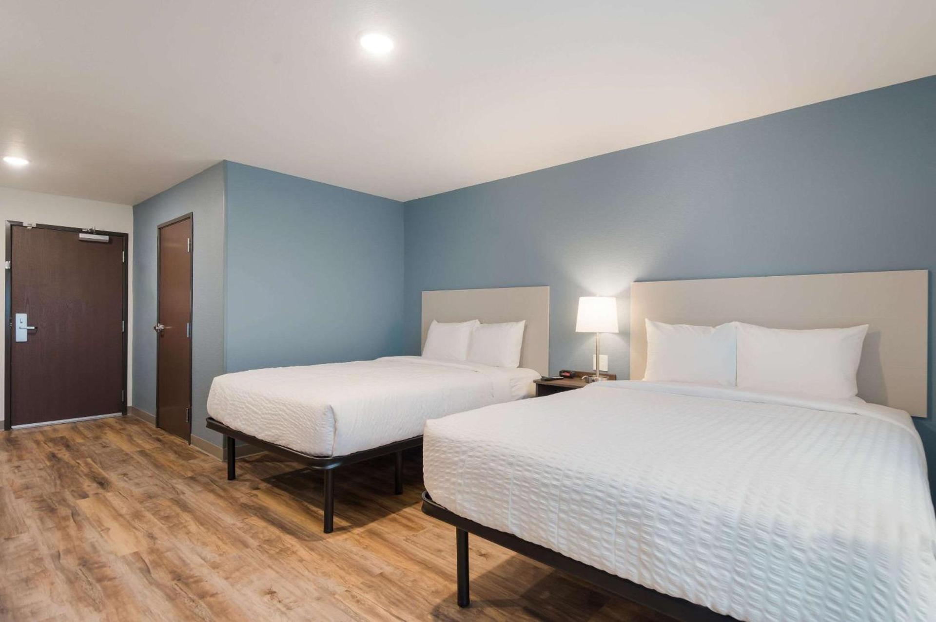WoodSpring Suites Tampa Airport North Veterans Expressway photo 12