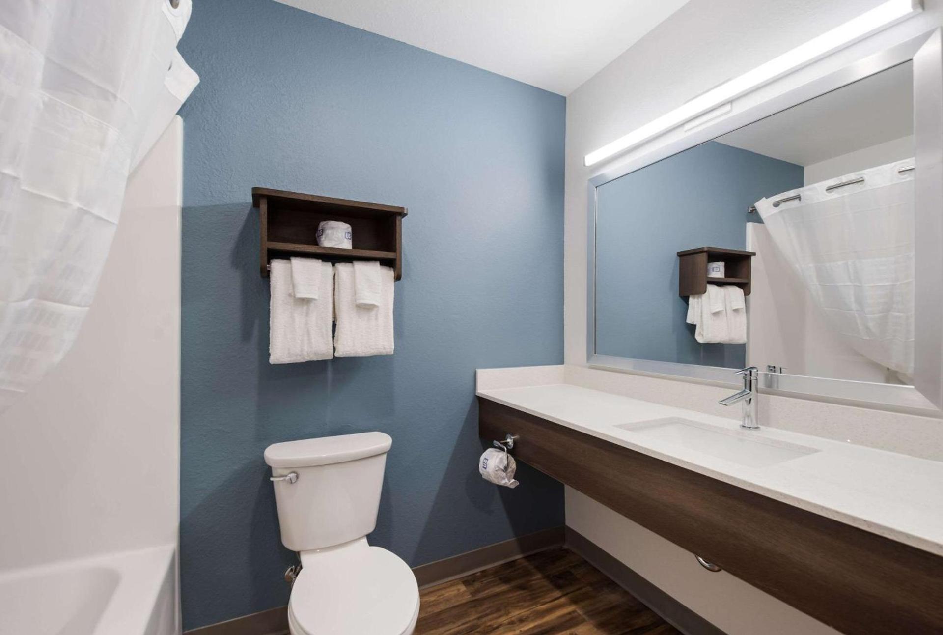 WoodSpring Suites Tampa Airport North Veterans Expressway photo 17