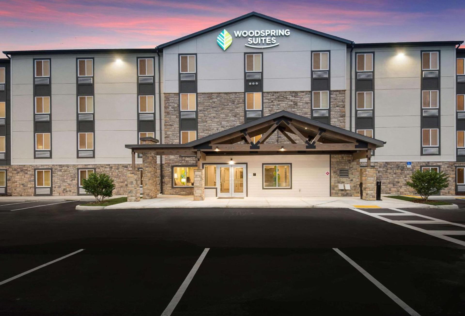 WoodSpring Suites Tampa Airport North Veterans Expressway photo 22