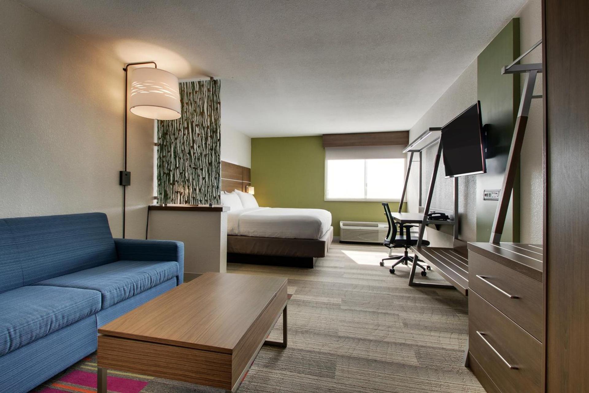 Holiday Inn Express & Suites Wapakoneta by IHG photo 15
