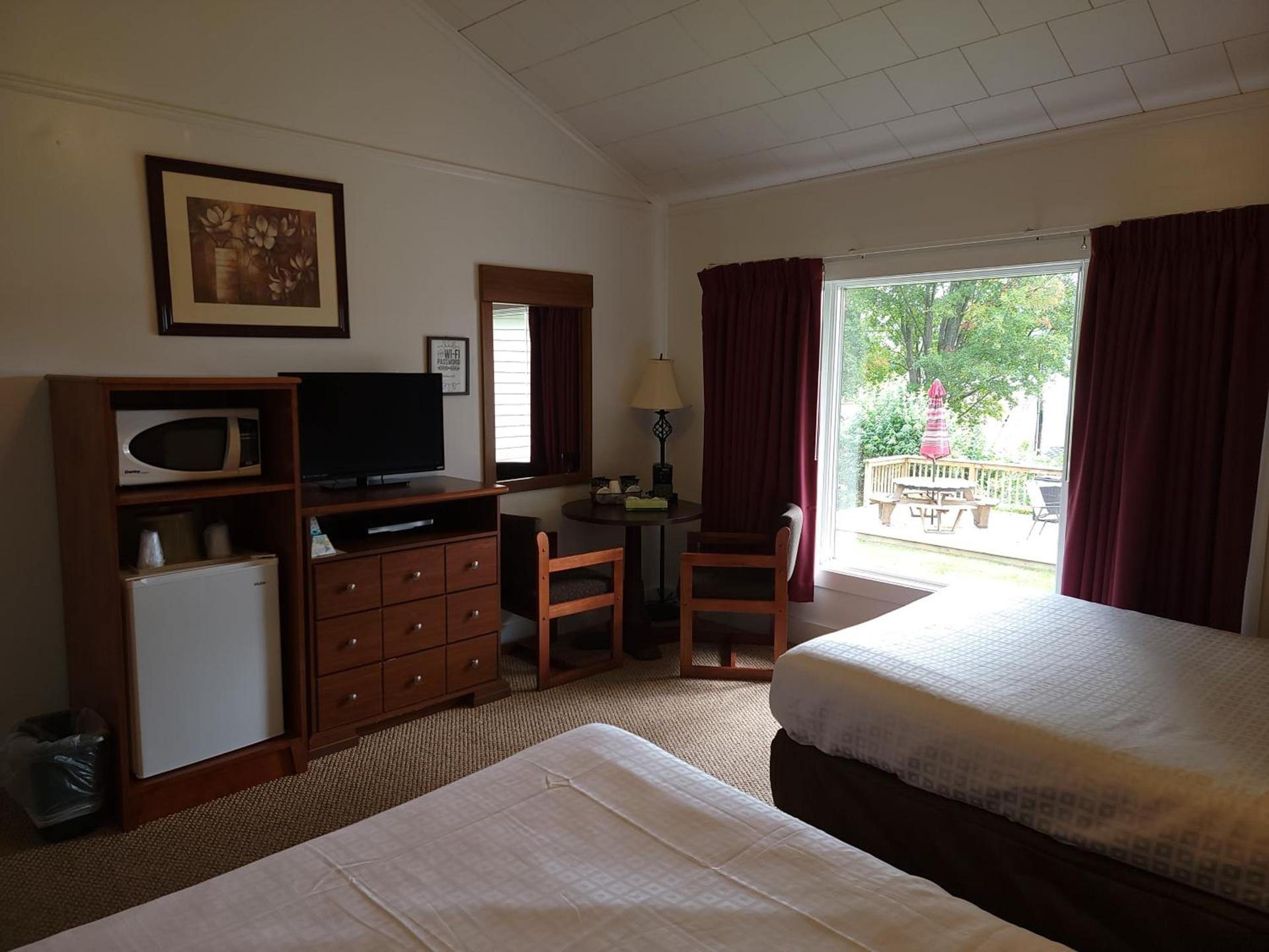 Hickory Grove Motor Inn - Cooperstown photo 17
