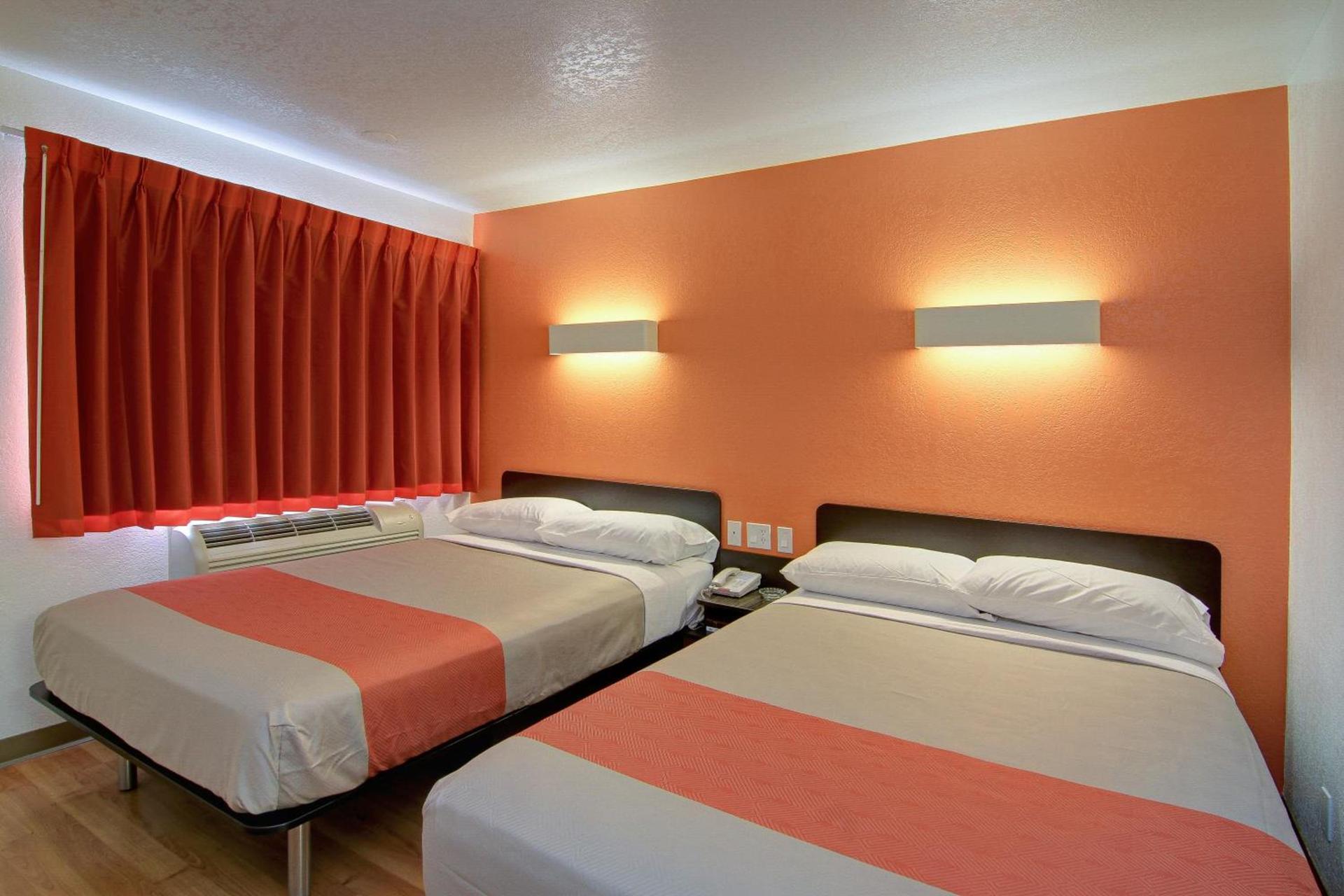 Motel 6 Old town Scottsdale Fashion Square photo 20