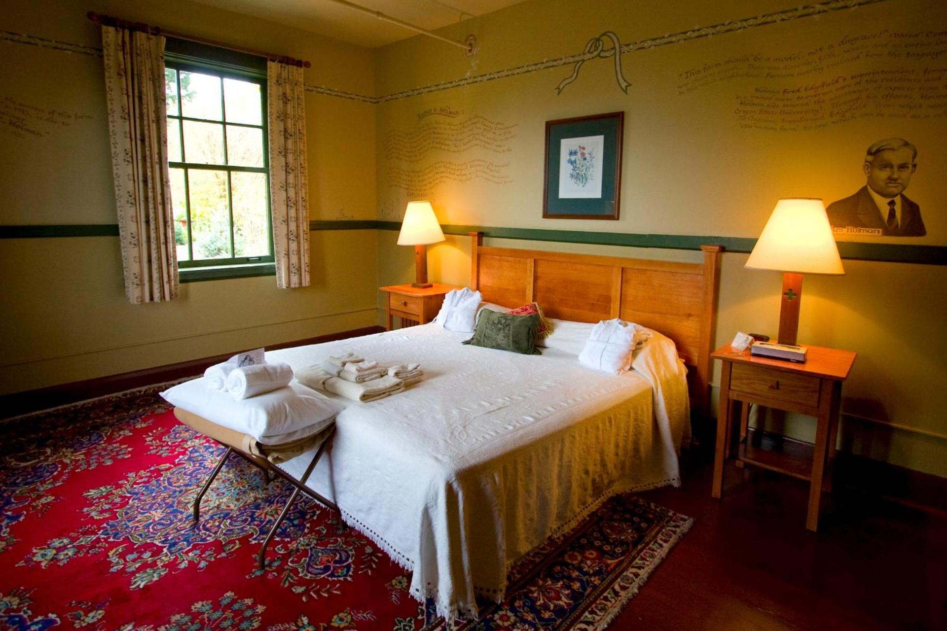 McMenamins Edgefield photo 5