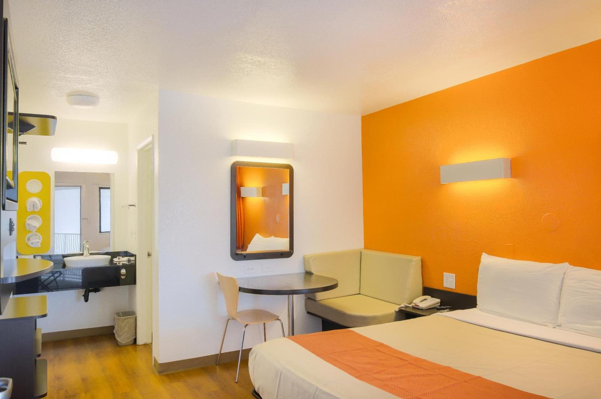 Motel 6-Camarillo, CA photo 42