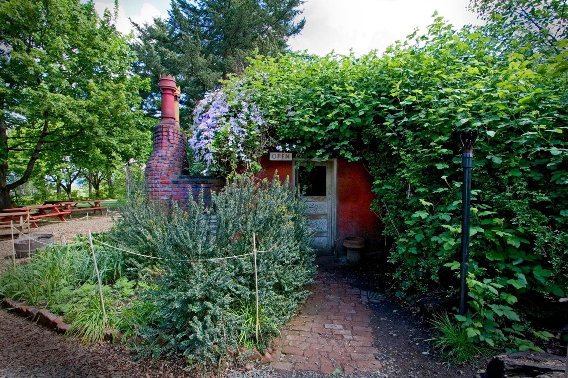 McMenamins Edgefield photo 20