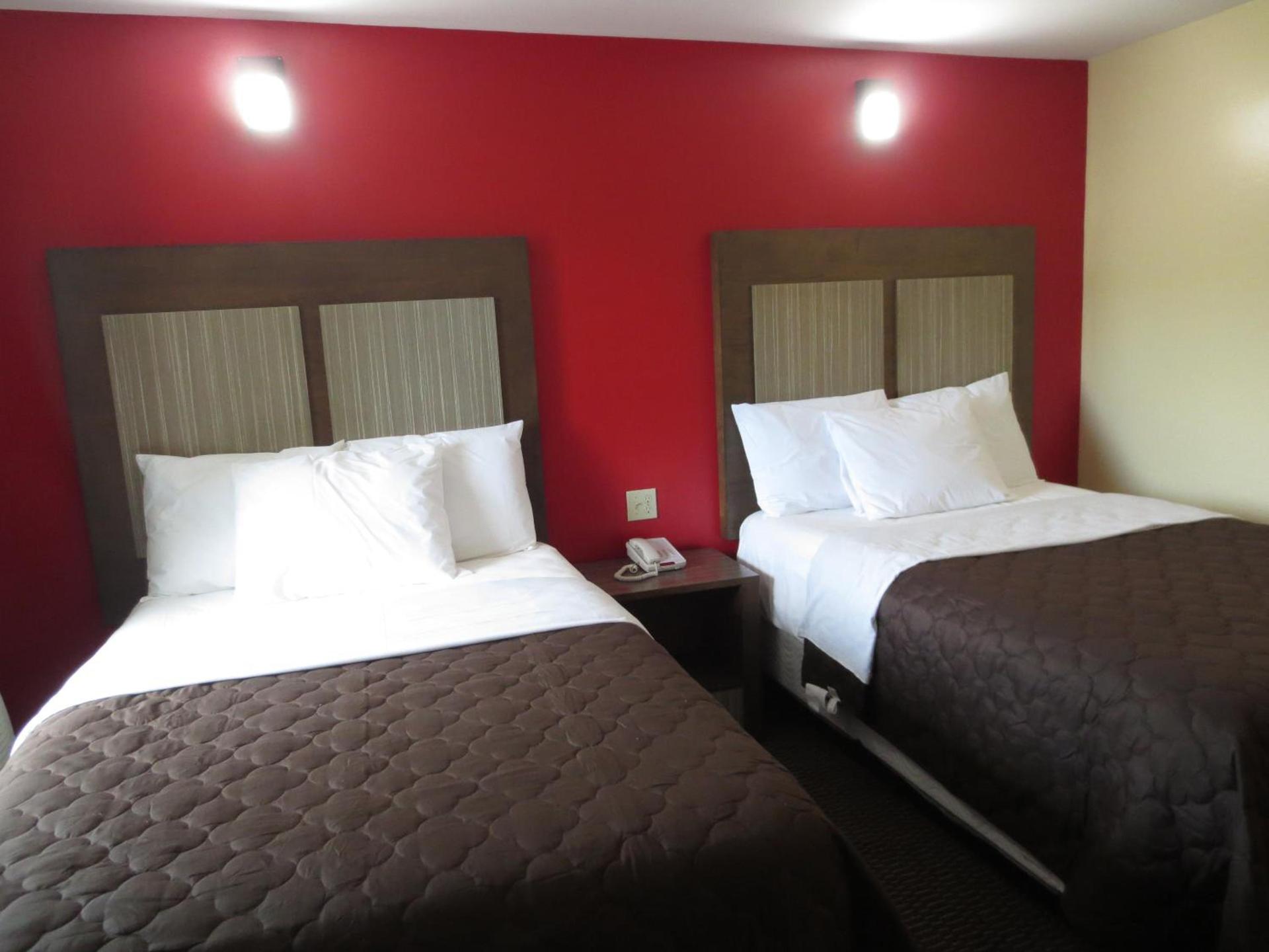 Brick Motor Inn photo 4