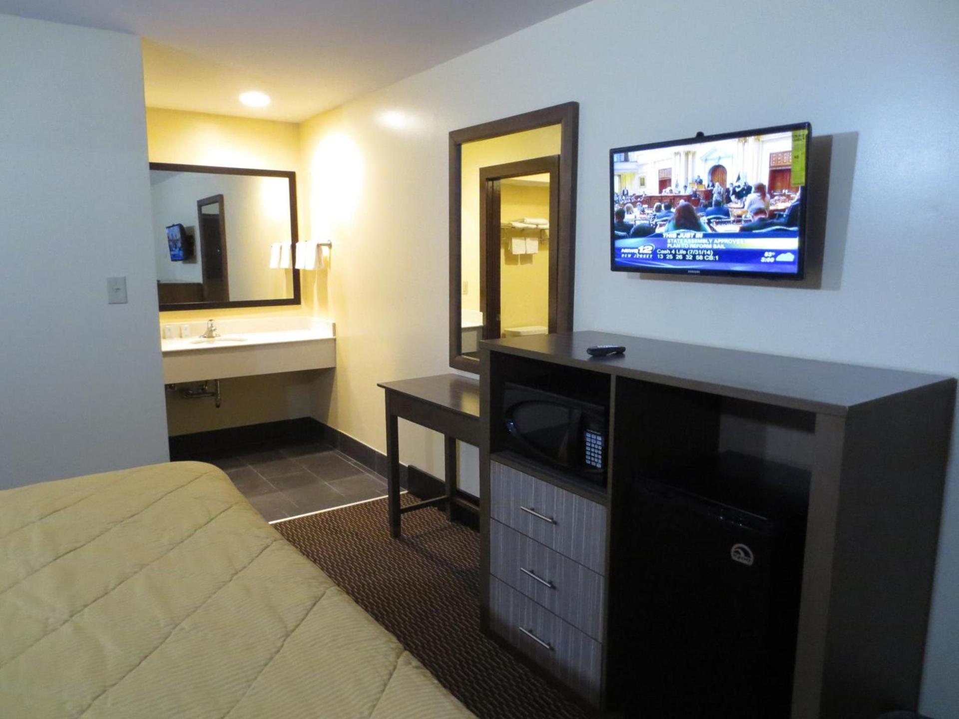 Brick Motor Inn photo 5