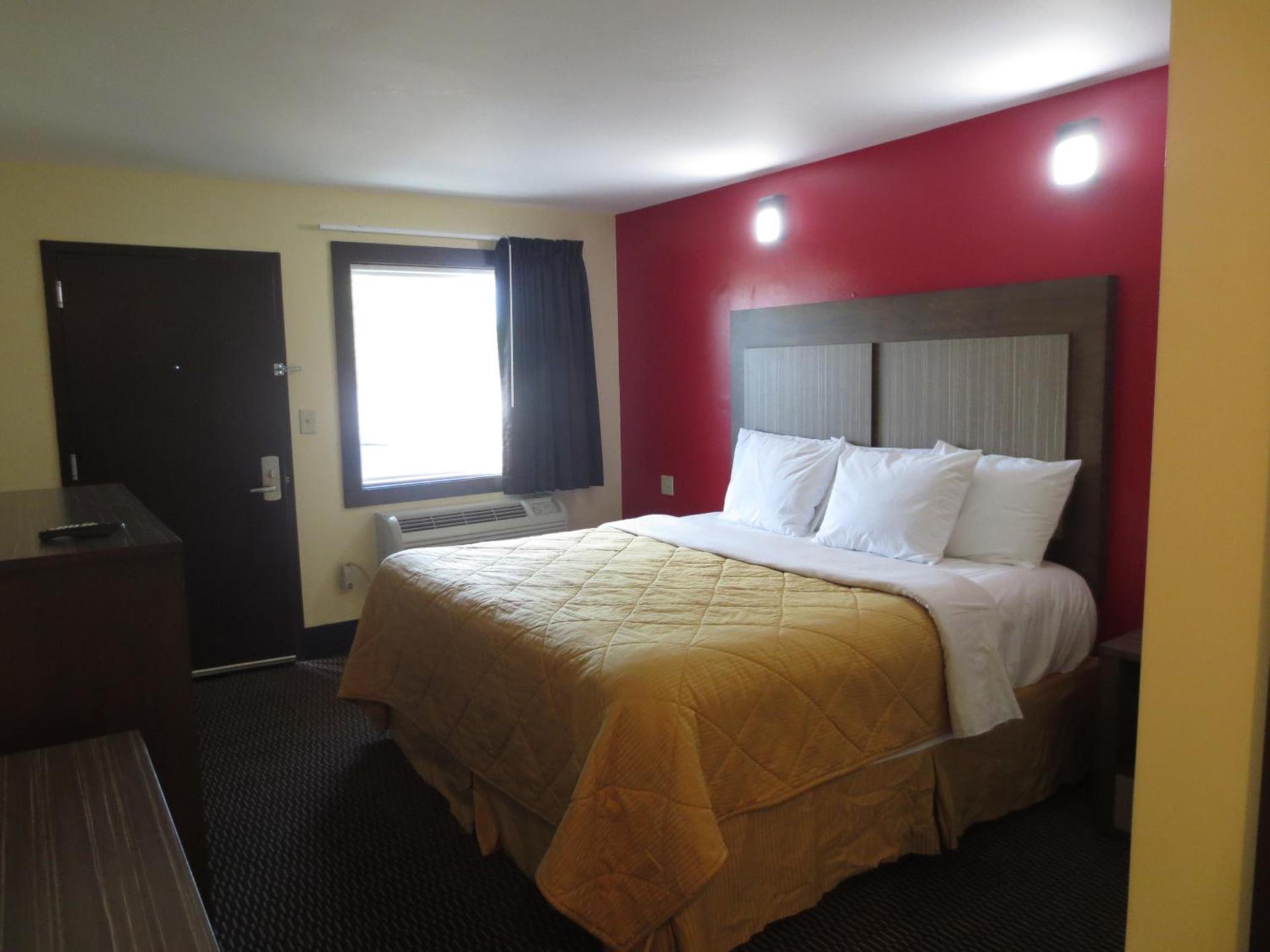 Brick Motor Inn photo 10